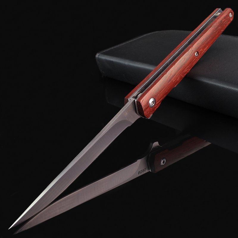 THE FIELD DEFENSE HUNTS THE M390 STEEL PEN, THE KNOBS, THE KNOBS, AND THE FRUIT KNIFE
