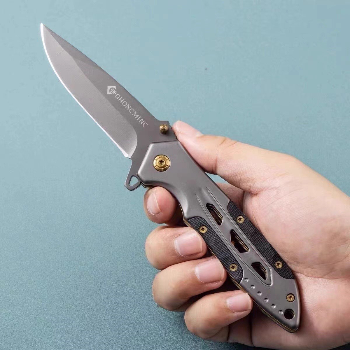 A multi-purpose, high-strength, sharp knife-fishing tool camping fruit knife