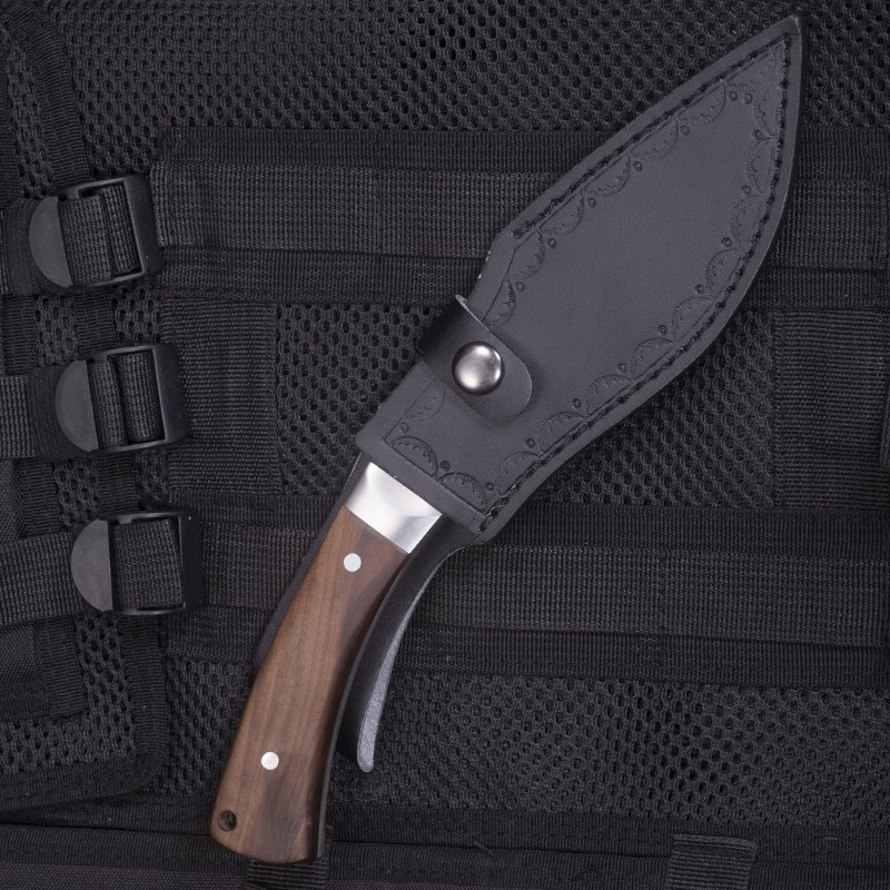 An outdoor knife with a high-strength, sharp-strike, field-fishing