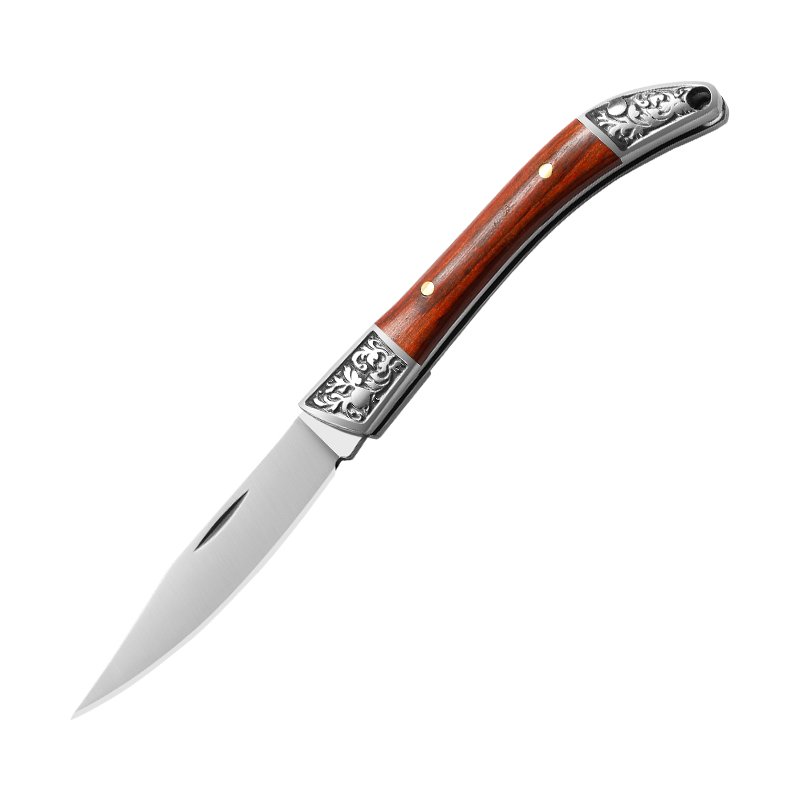 A fruit knife carries a hand-eating knife and a meat cutter folds out of a barbeque