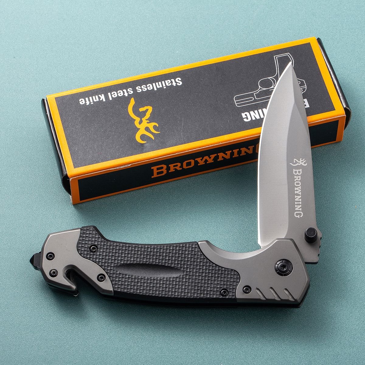 Browning folds the knife with a multi-purpose stainless steel mini-collar