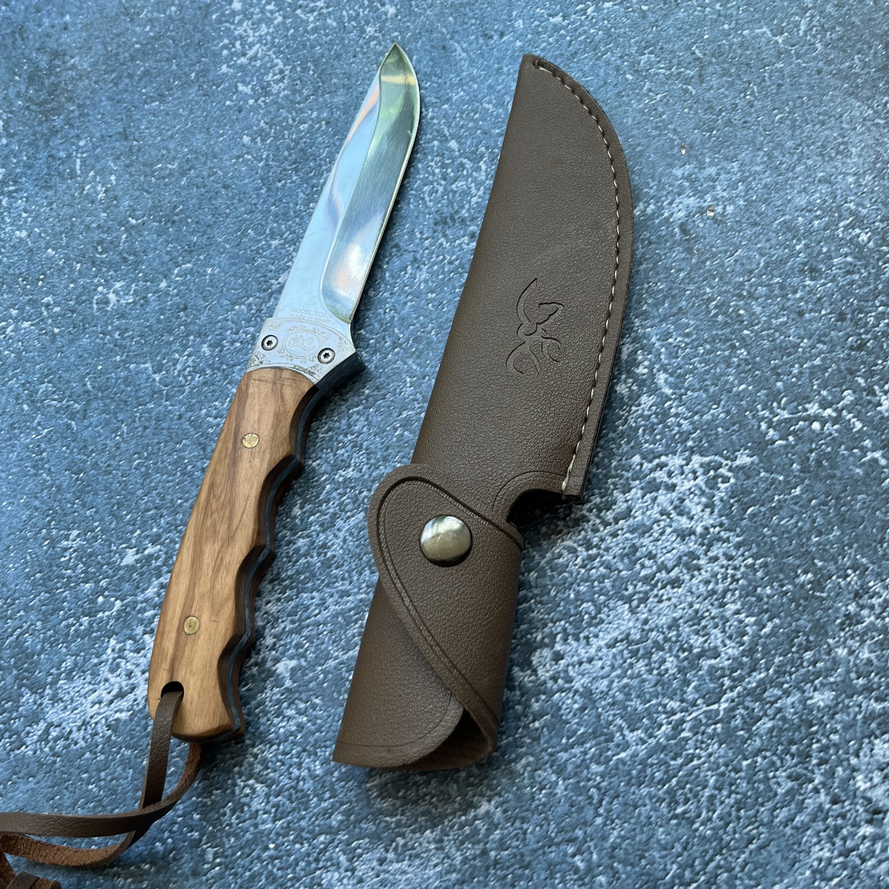Browning's field camping knife