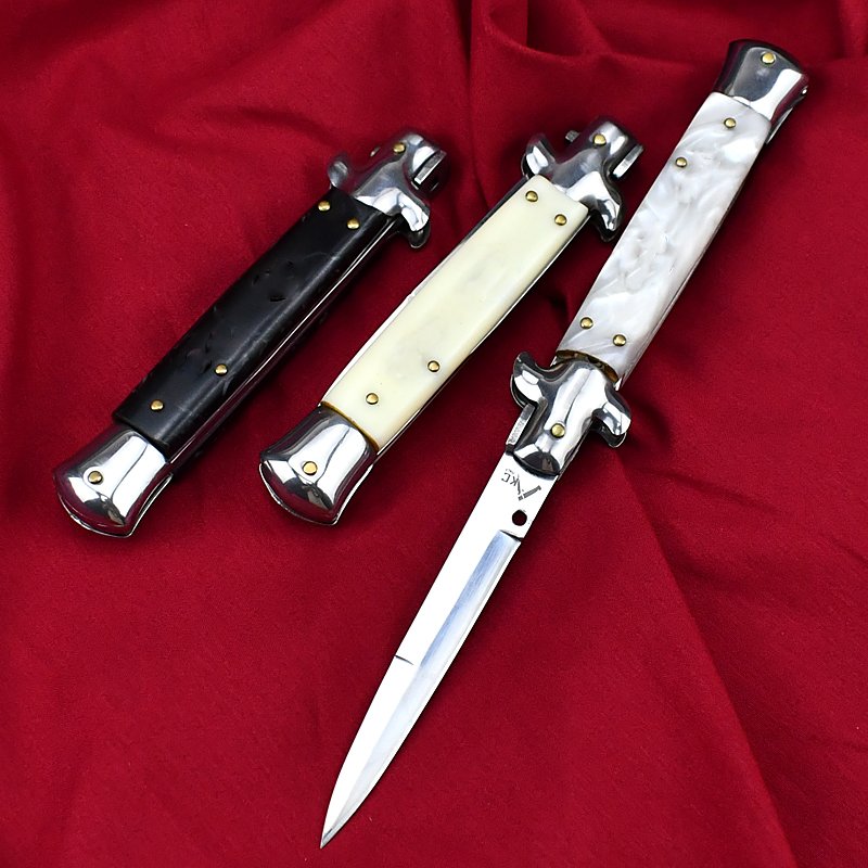 an outdoor folding knife kc mafia csgo cold weapon with a knife and a knife to protect it from