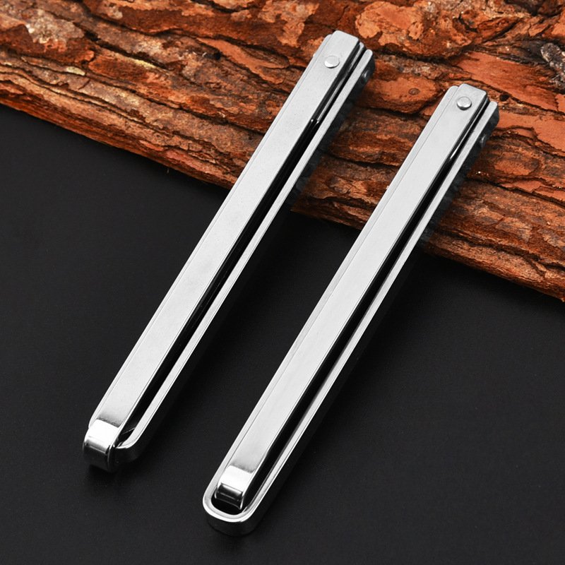 The new multi-purpose open field camp with a small, high-hard fruit knife