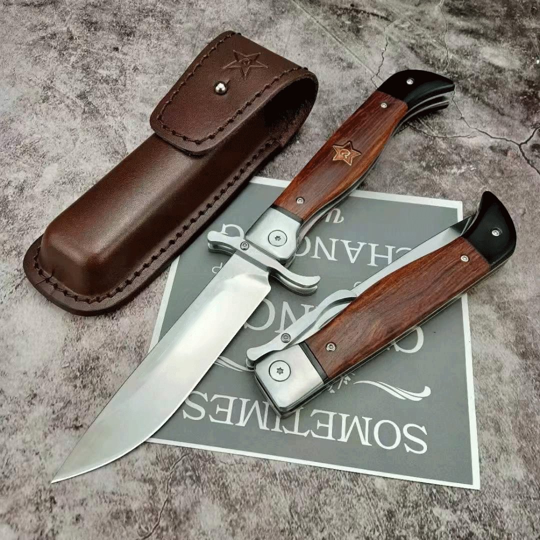 A second generation of patriots camping in the open and roasting field for their little knife and fruit