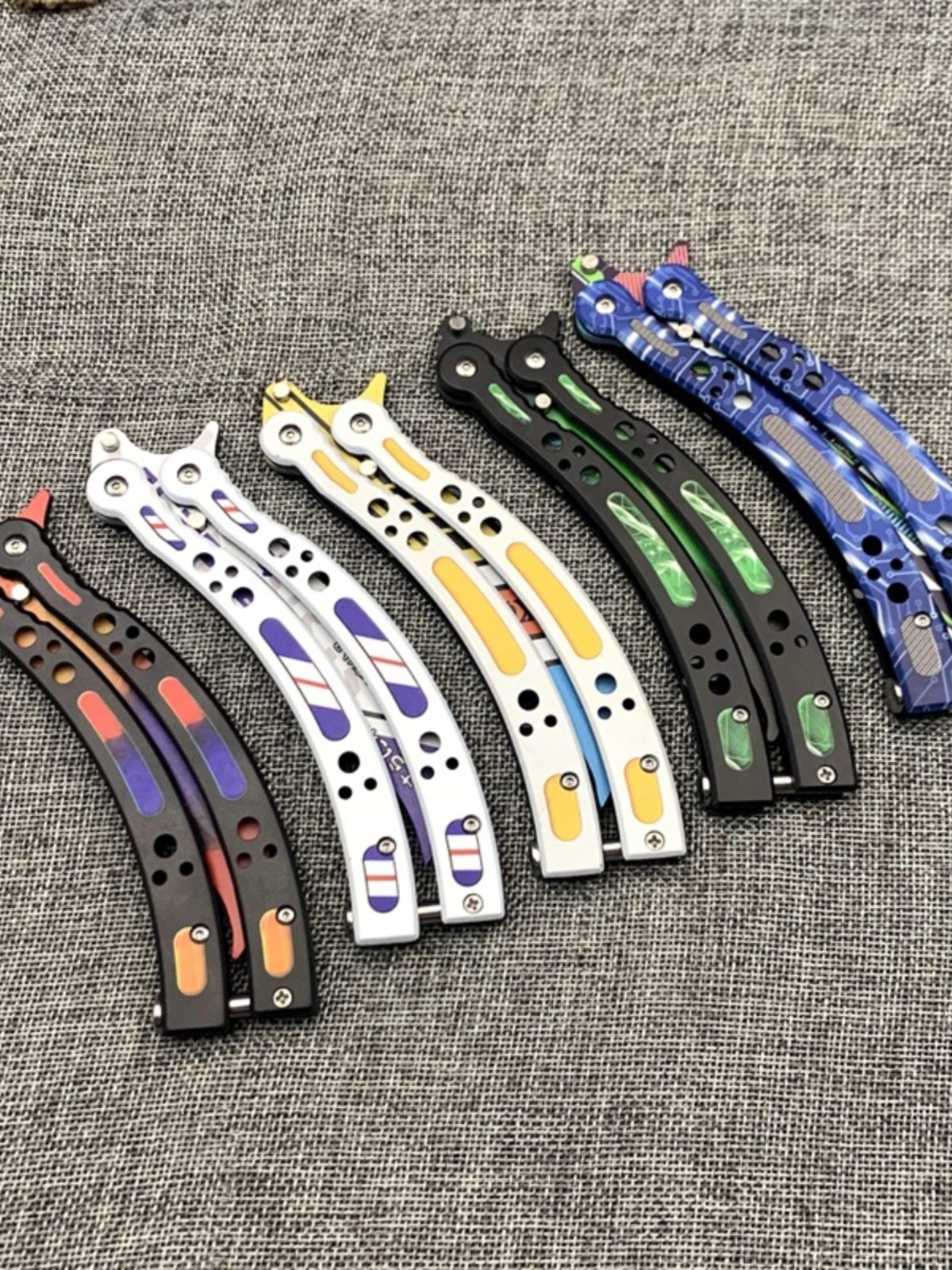 BUTTERFLY KNIFE CAMPING UNSCREWED SGO CHILDREN'S TOY-SWIPE STARTER PRACTICE TRAINING TO FOLD AROUND A BRUSH KNIFE