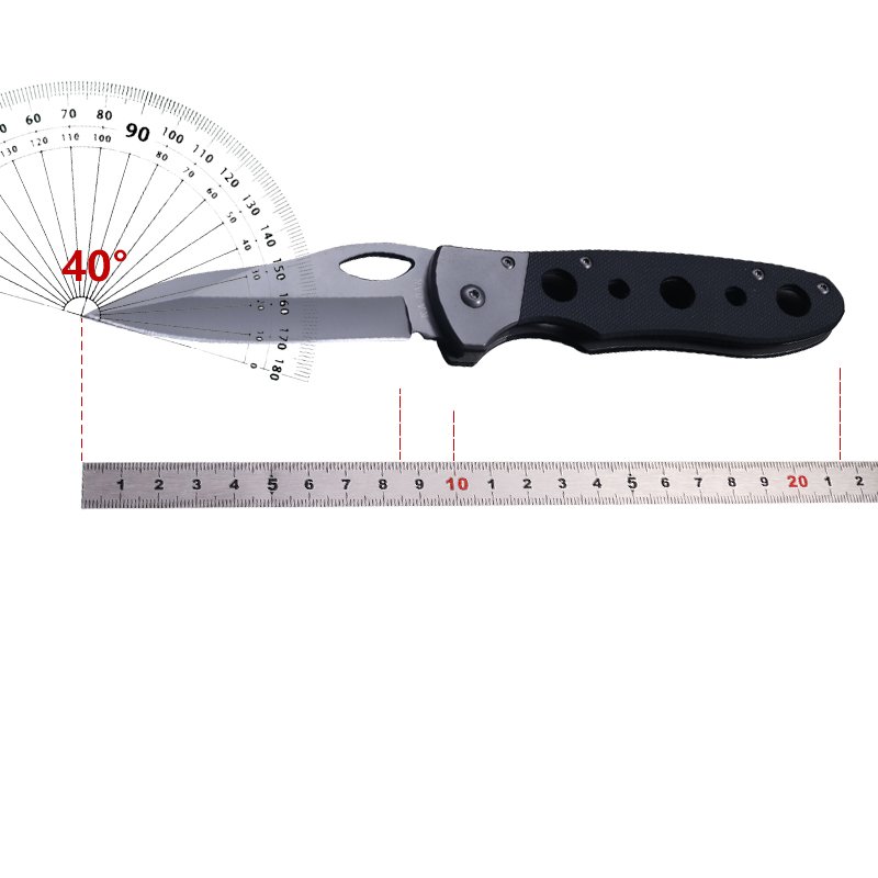 The camper's life knife was accompanied by a sharp, high-strength folding knife, an outdoor survival knife with a body-proof fruit knife