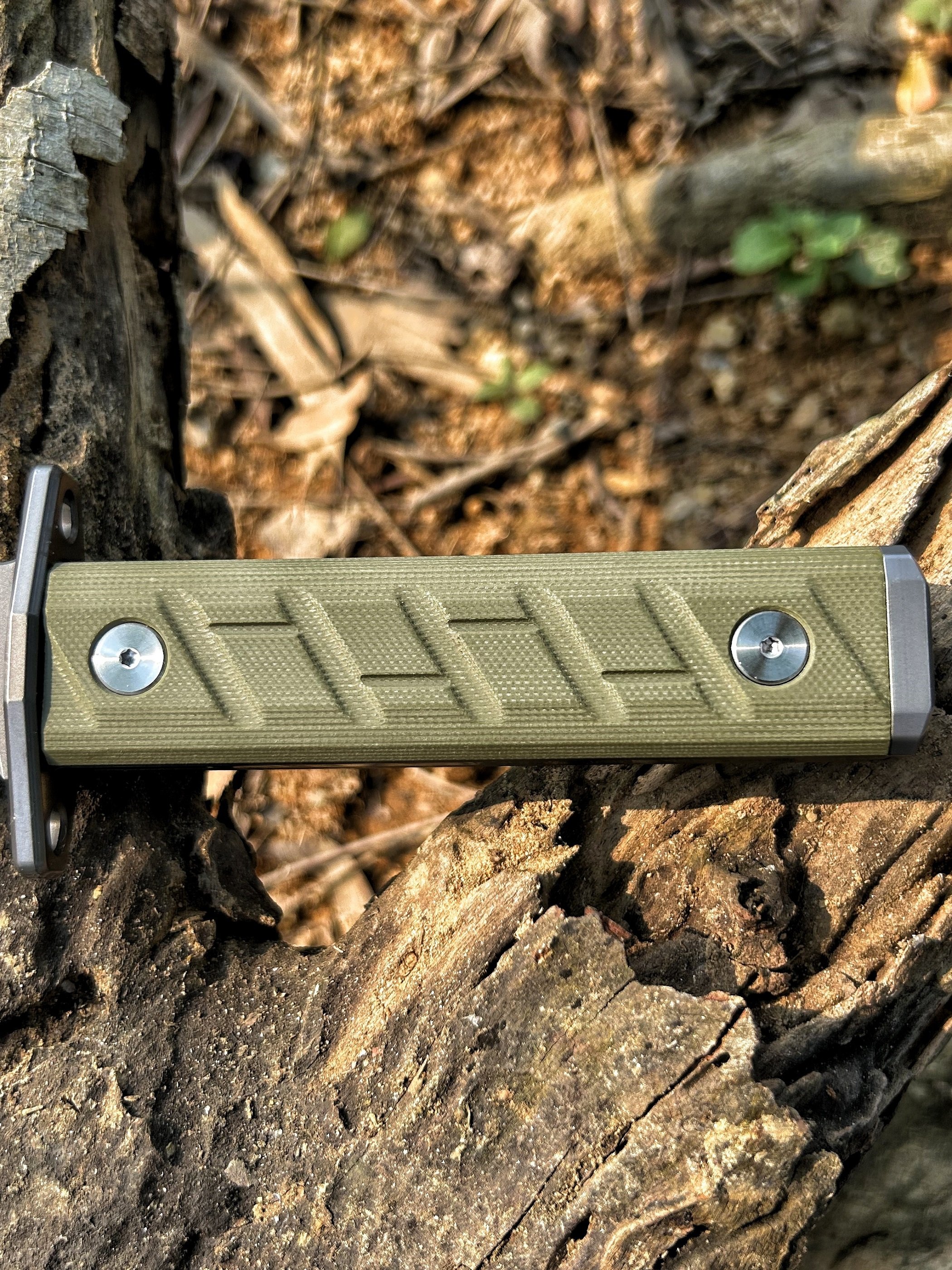 ZT006 MULTIPURPOSE MOUNTAIN CLIMBING TACTICAL CAMP STRAIGHT-ON HUNTING KNIFE, ONE-STOP KNIFE, ONE-ON-ONE