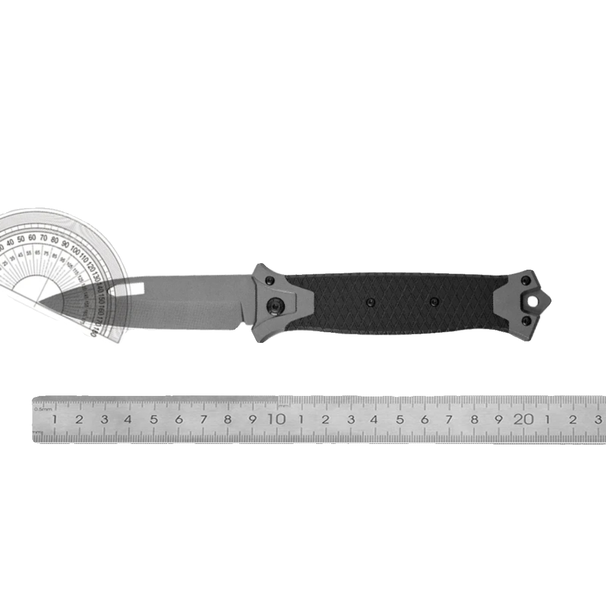 The camper's life knife was accompanied by a sharp, high-strength folding knife, an outdoor survival knife with a body-proof fruit knife