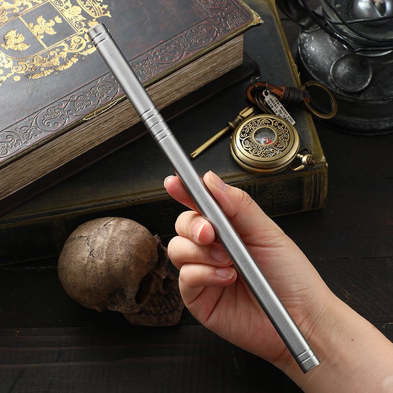 With a skin cutter and an out-of-house emergency knife, you'll carry a high-strike sharp knife