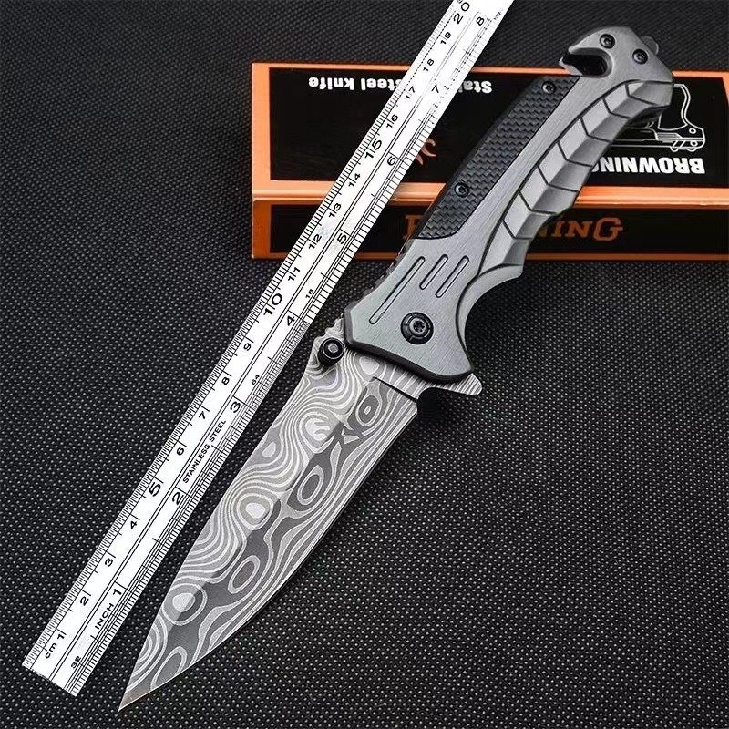 A small knife for protection and a fruit knife for Damascus with a high-strength crutches and a multi-purpose knife for camping