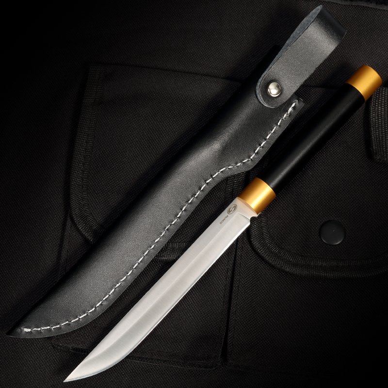 A straight-on-the-air camper with a sharp blade, a high-strength knife, a multi-purpose fruit-proof knife
