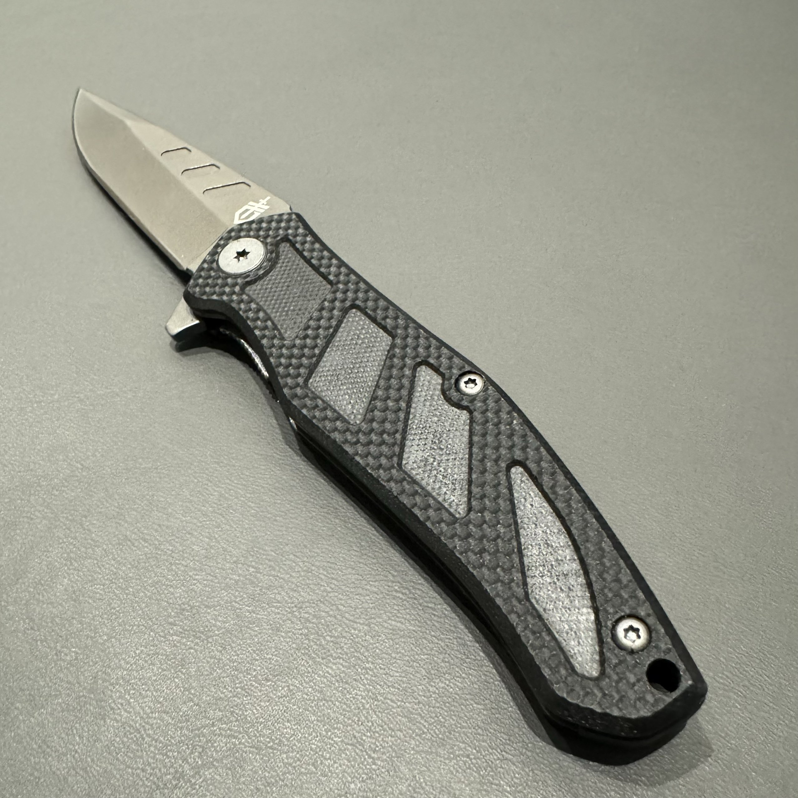 A portable folding knife for the Gobo field camp