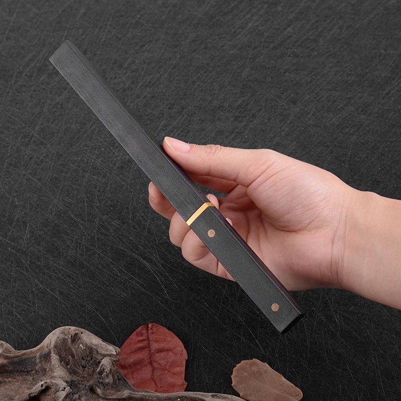 The boat's fruit-slashed steel sharp multi-purpose knife camping outside the house with a knife and a delivery knife