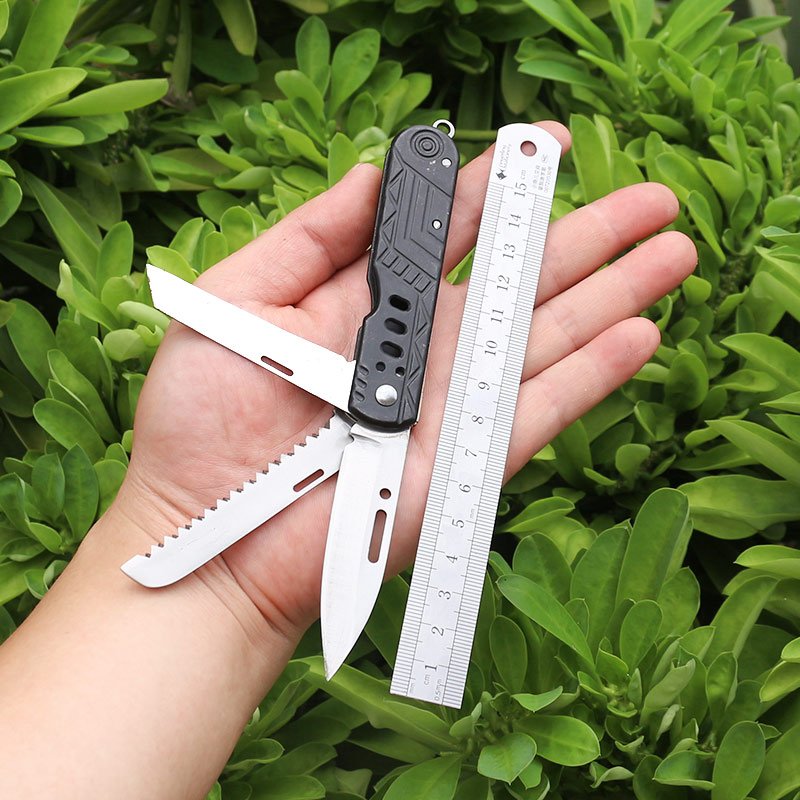 A small knife with a high-strength folding multi-purpose camping and a stainless steel-discretion delivery
