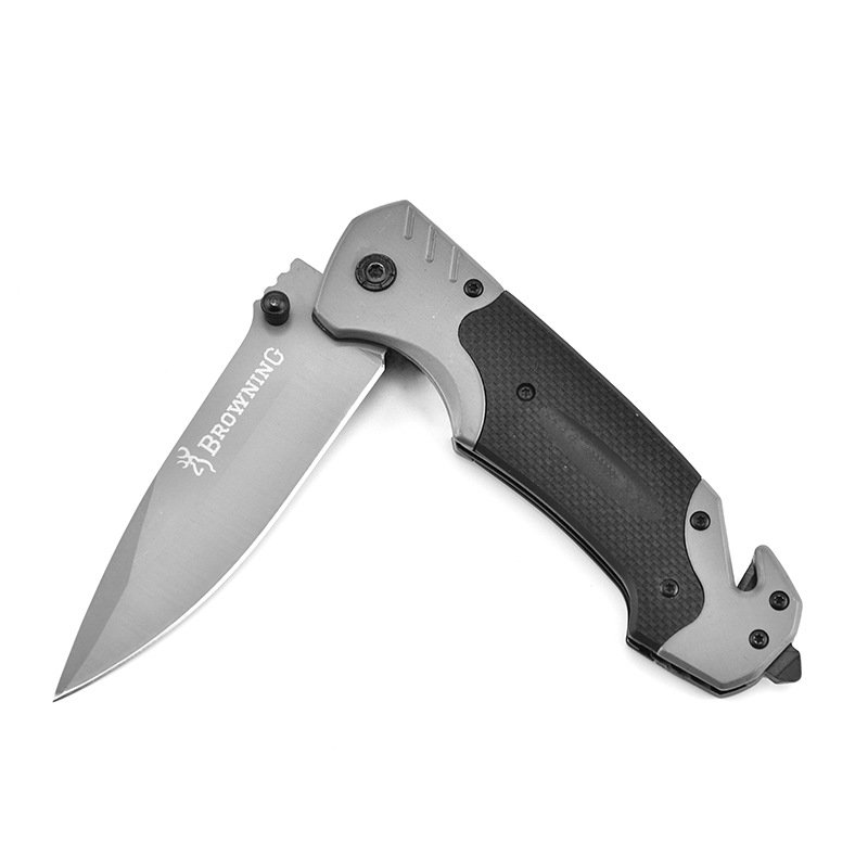 CAMPING OUTSIDE WITH A MULTI-PURPOSE SERGEANT FOLDING KNIFE, A SWISS D2 STEEL HIGH-HEAVY GEOMETRY
