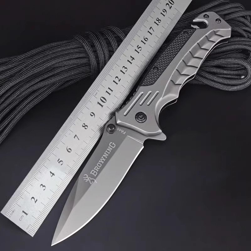 A multi-purpose folding knife with a fruit knife and a high-heavy field knife