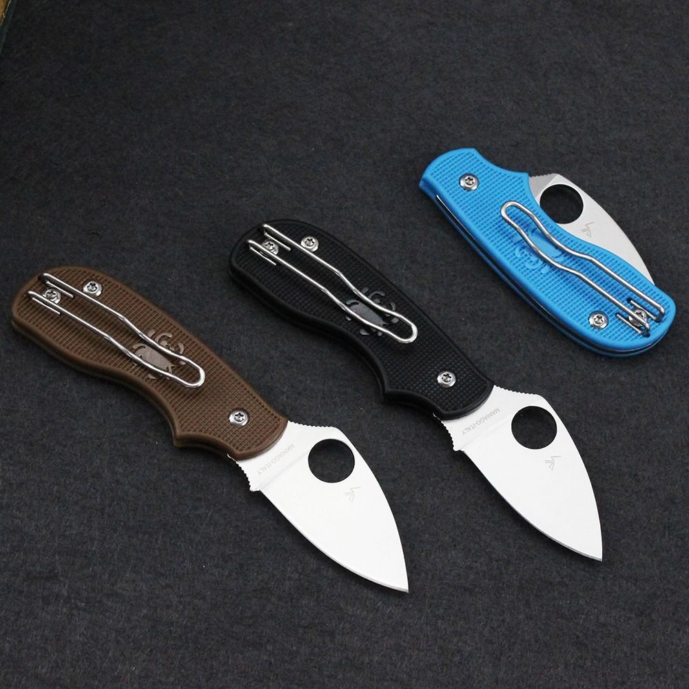 THE SPIDER C154 MULTI-PURPOSE CAMP FOLDS A HANDLE AND A KNIFE WITH A KNIFE TO PROTECT YOU