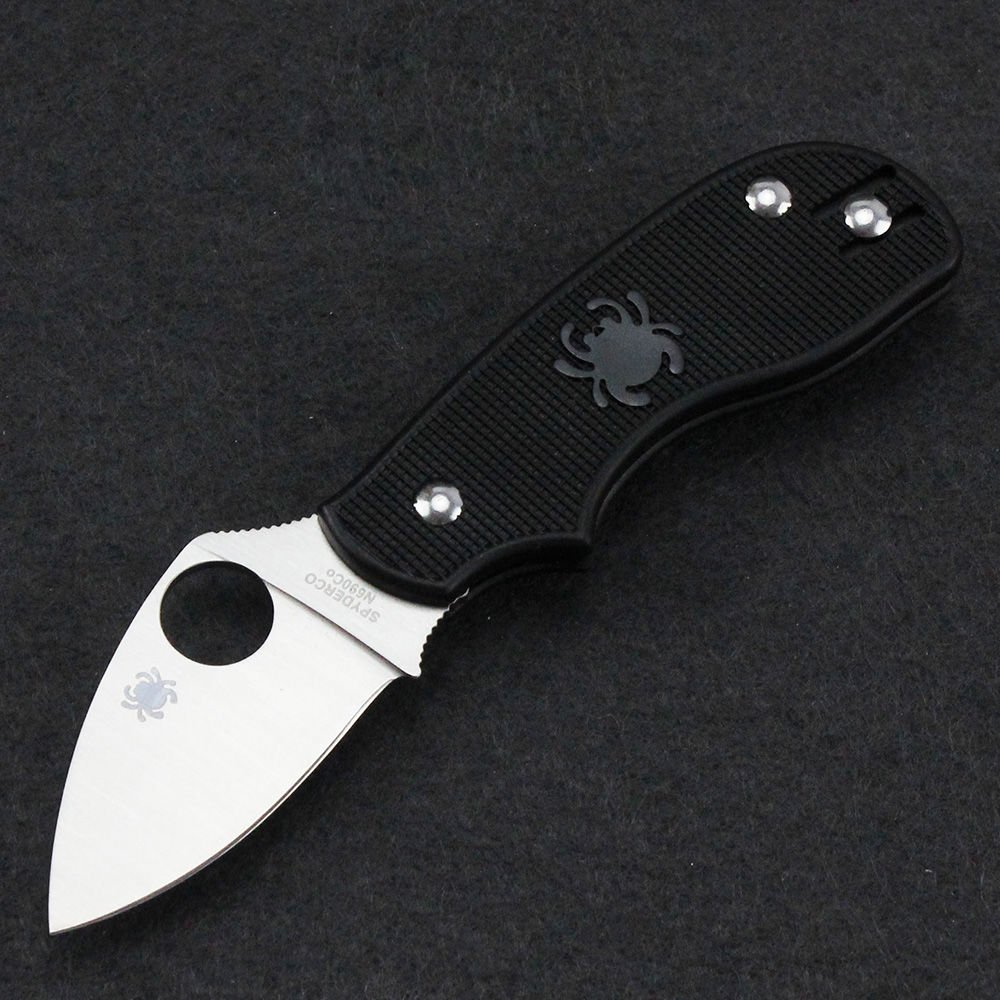 THE SPIDER C154 MULTI-PURPOSE CAMP FOLDS A HANDLE AND A KNIFE WITH A KNIFE TO PROTECT YOU
