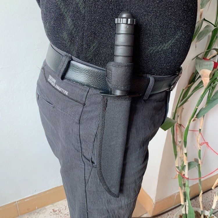 Field life with a small blade, a sharp, high-intensity field survival knife, a cold-weapons tactical defense