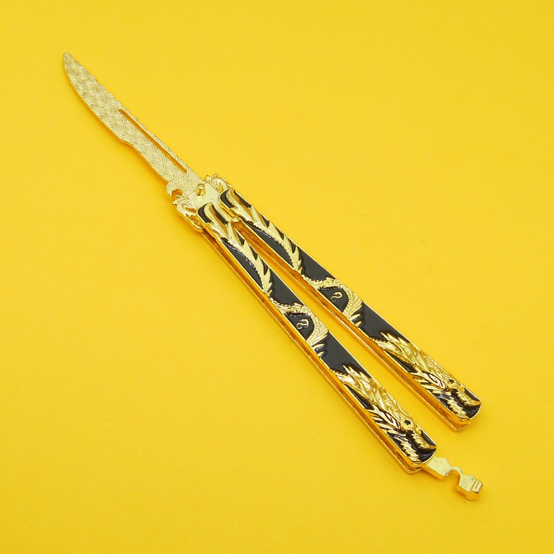 A toy knife and a butterflies' first-timer can't pull a blade