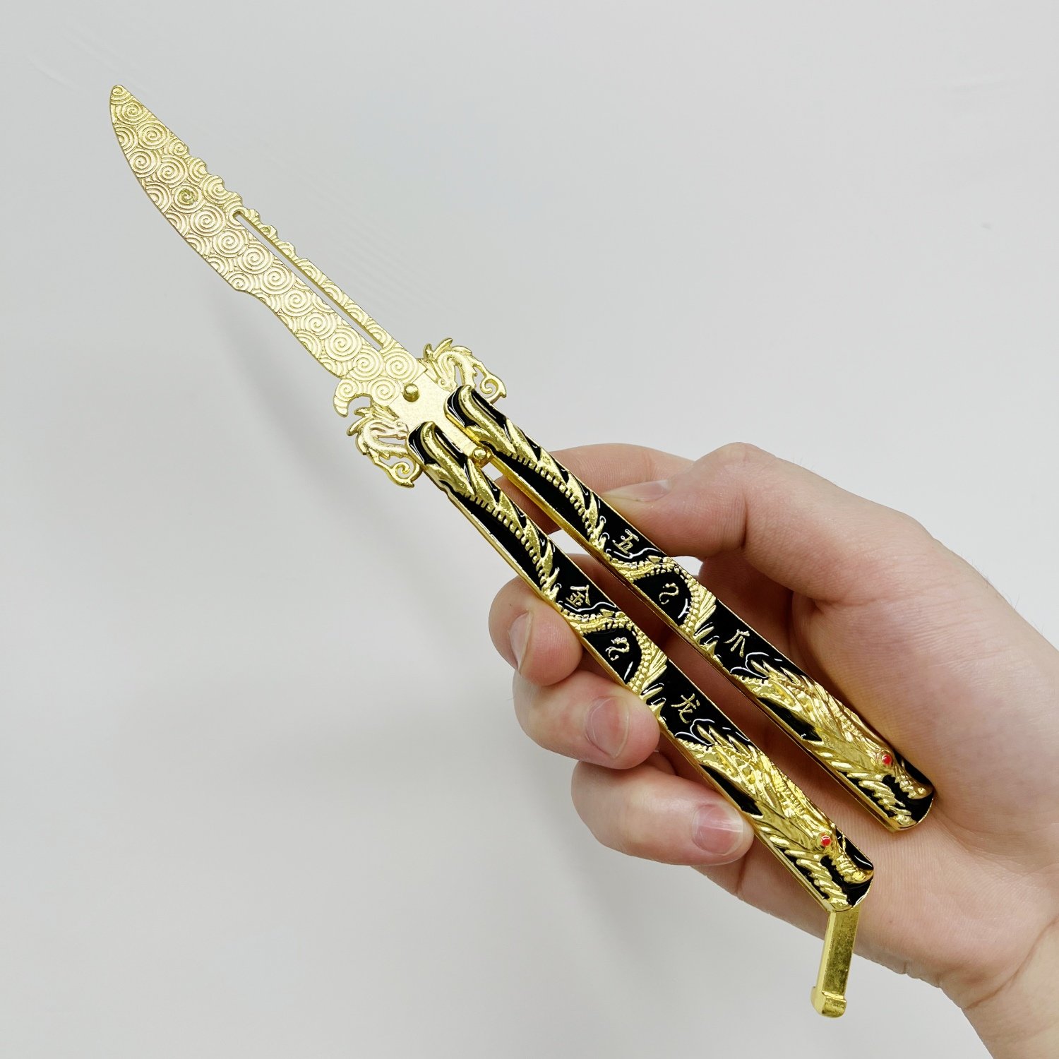 A toy knife and a butterflies' first-timer can't pull a blade