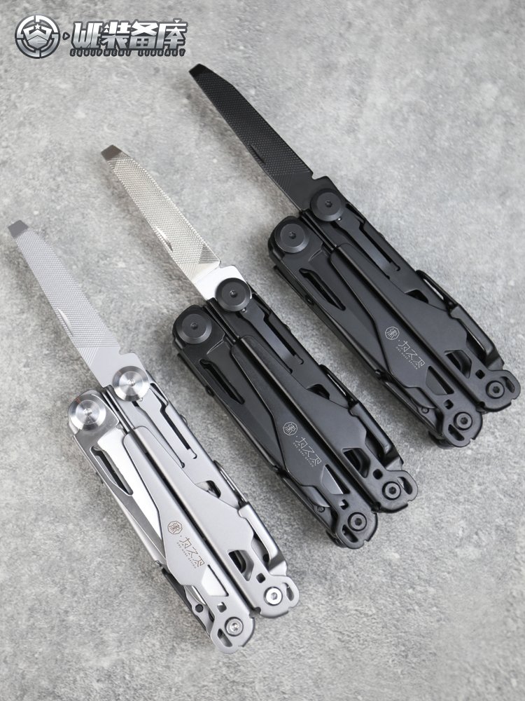 A SWISS ARMY KNIFE FOR A MULTI-PURPOSE EXTERIOR PLIER