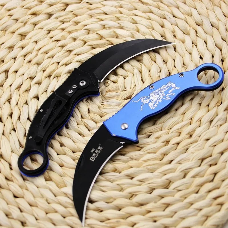 An outdoor claw-and-scratch camp with a stale fruit knife folds a small steel knife
