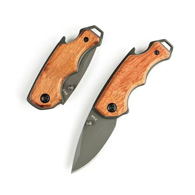 A new field knife with a small field cleaver