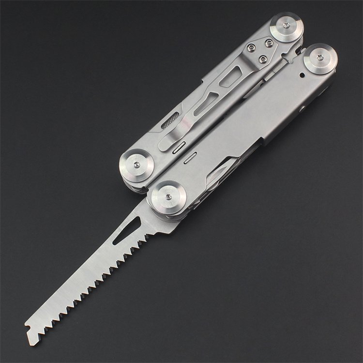 The new multi-purpose, steel-clapper-out-of-the-door folding knife set, and the high-hard-strike blades camp