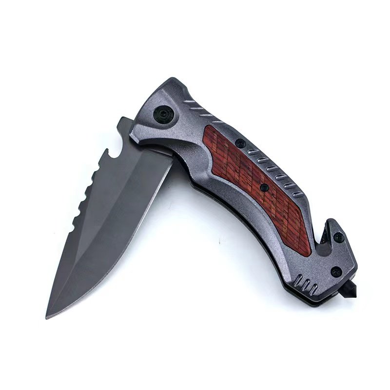 A multi-purpose field folding knife with a high-strength sharp fruit knife outside the house with a Swiss knife