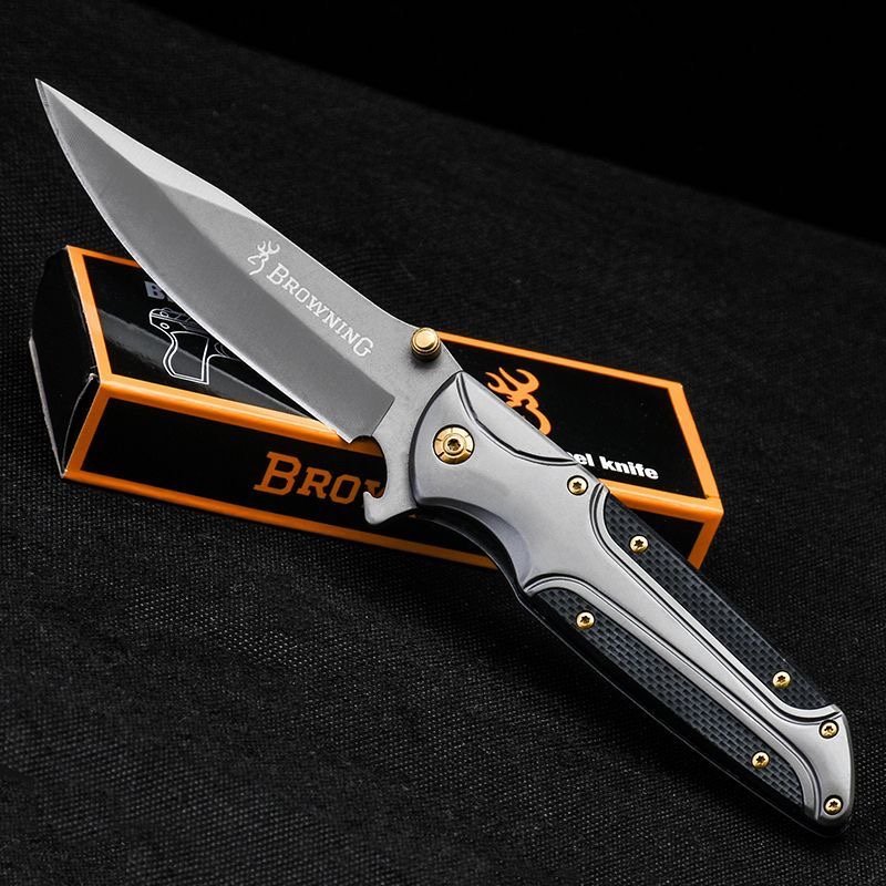A kitchen knife with a bladed guacamole and a fruit knife can break a delivery knife and a fish knife
