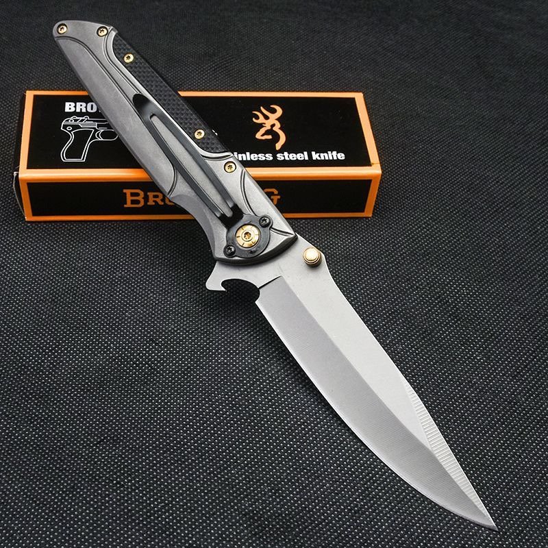 A kitchen knife with a bladed guacamole and a fruit knife can break a delivery knife and a fish knife