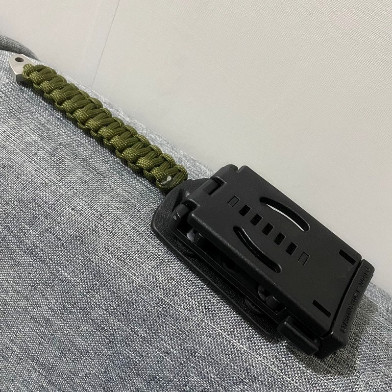 EDC'S OPEN MULTI-PURPOSE SPEAR KNIFE, CAMPING FORK, WITH A STRAIGHT KNIFE AND A SMALL KNIFE