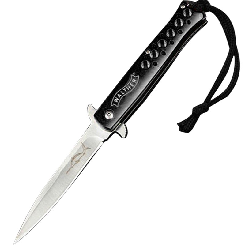 An outdoor folding knife with a high-strength protection knife to camp in the field for a sharp fruit knife