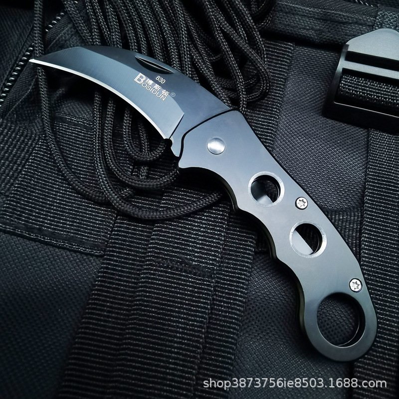 Swords and knives compared to blades and knives for field survival