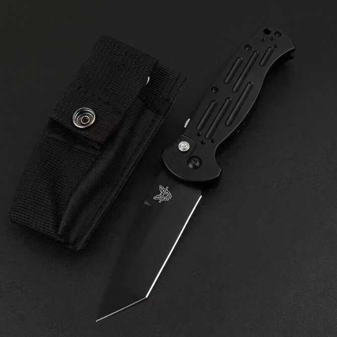Butterfly's 9052 functional folding knife outside the jungle camping in the mountains with a field survival knife. It's beautiful