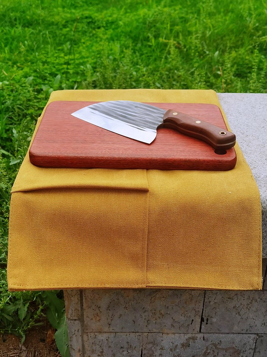 Camping for cooking knives and culinary dishes with a portable stainless steel cooker