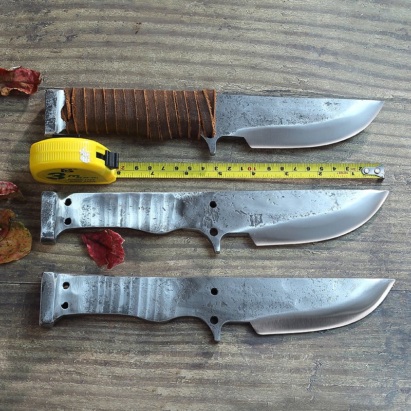 An outdoor knife, hand-to-hand spring steel