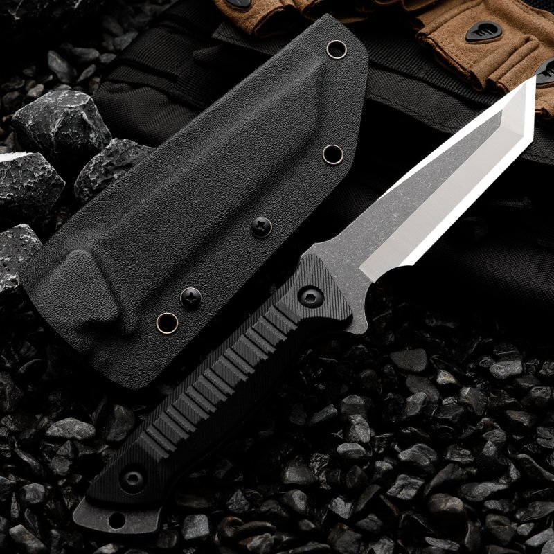 A KNIFE WITH A STRAIGHT KNIFE AND A HIGH-STRENGTH LIFE-SAVING KNIFE WITH A G10 SKATING HANDLE