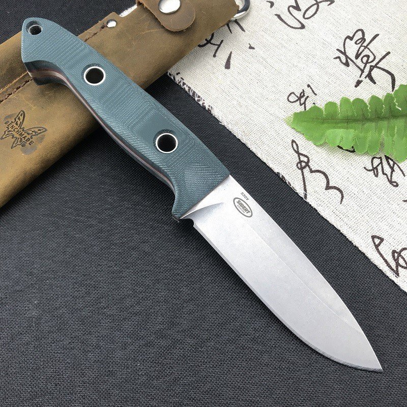 BUTTERFLY 162, G10, CAMPING FOR A LIVING, RIDING A FISH BARBEQUE WITH A STRAIGHT KNIFE