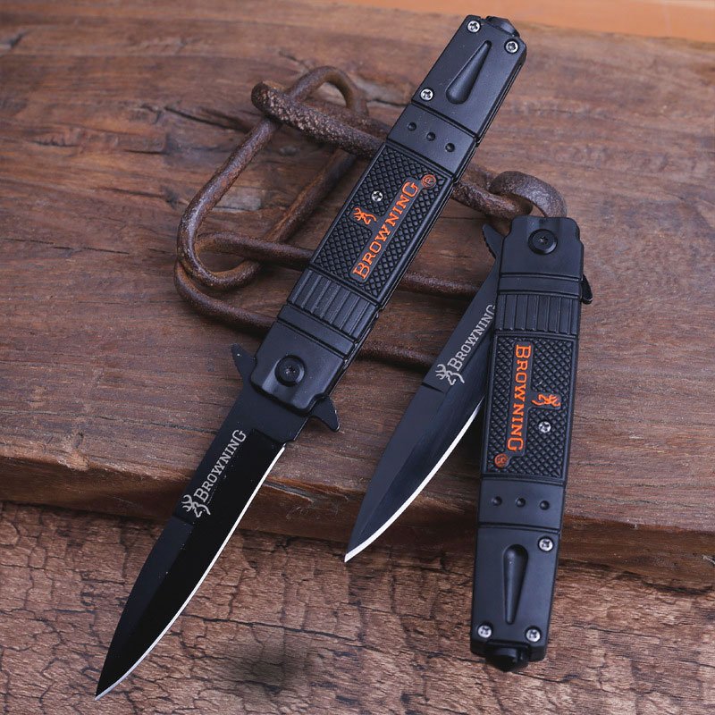 With a high-strength sharp folding knife, a small knife in the field for a life