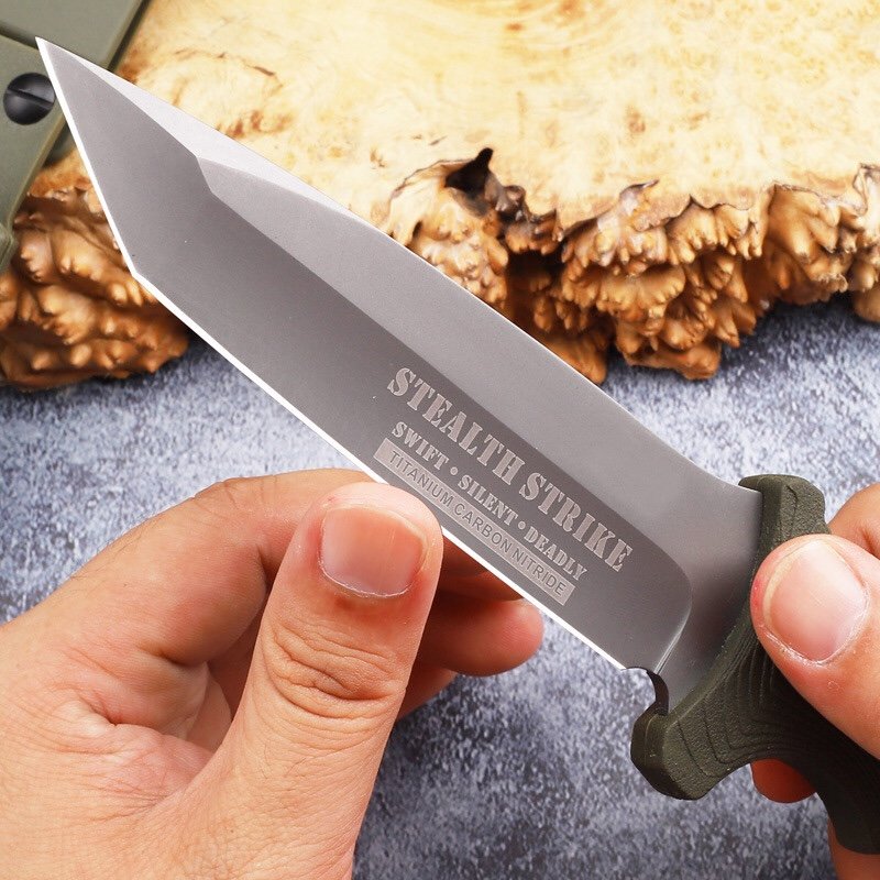An outdoor knife with a high-heavy steel and a multi-purpose window-tailed field camping knife and a fruit knife