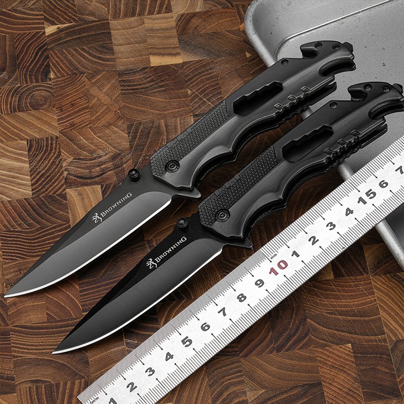 The Bronning High Carbon Steel Multipurpose Folder Field Camp used a lot of fruit knives and a lot of meat pocket knives
