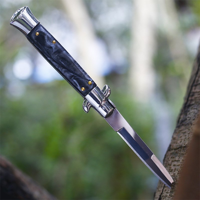 And the Italian mafia, with a folding knife, has a hard-on-the-out, a small knife to survive