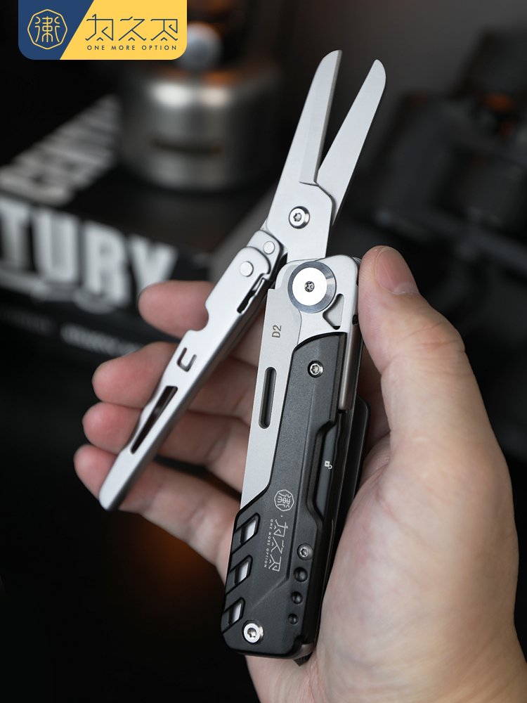 The Swiss Army knife for the Waffenists' outdoor multi-purpose folding knife, high-strength sharp survival knife