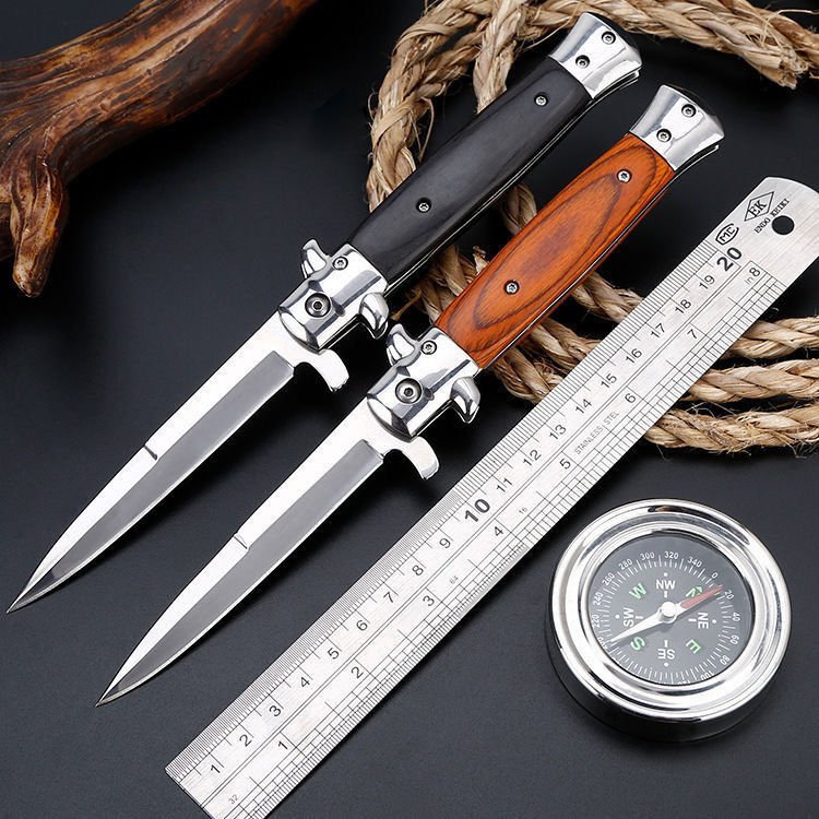 THE AKC MAFIA FOLDS FRUIT CUTTER AND CUTTER, WITH A BODY-PROTECTED COLD WEAPON