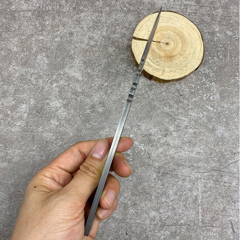 A MULTI-PURPOSE KNIFE FROM DAMASCUS'S STEEL-GRAINED STEEL KNIFE, A HAND-MADE DIY SHARP-CUT KNIFE