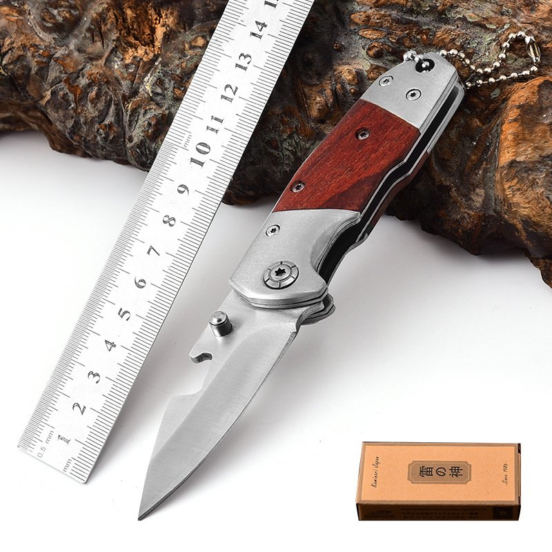 The fruit knife, the stainless steel-throwing knife, the camping field knife, and the decorated knife