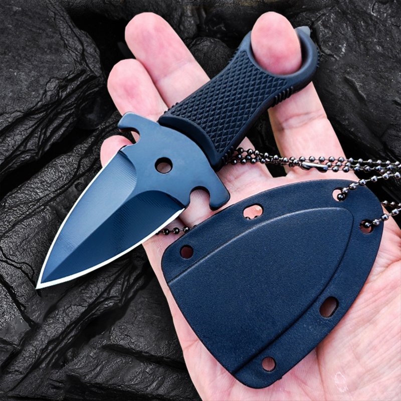 The field camp for outdoor survival uses a lot of knives with a high-strength